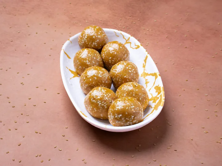 Nuvvula Laddu
